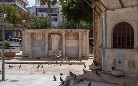 Iris Luxury Apartment At The Heraklion Center